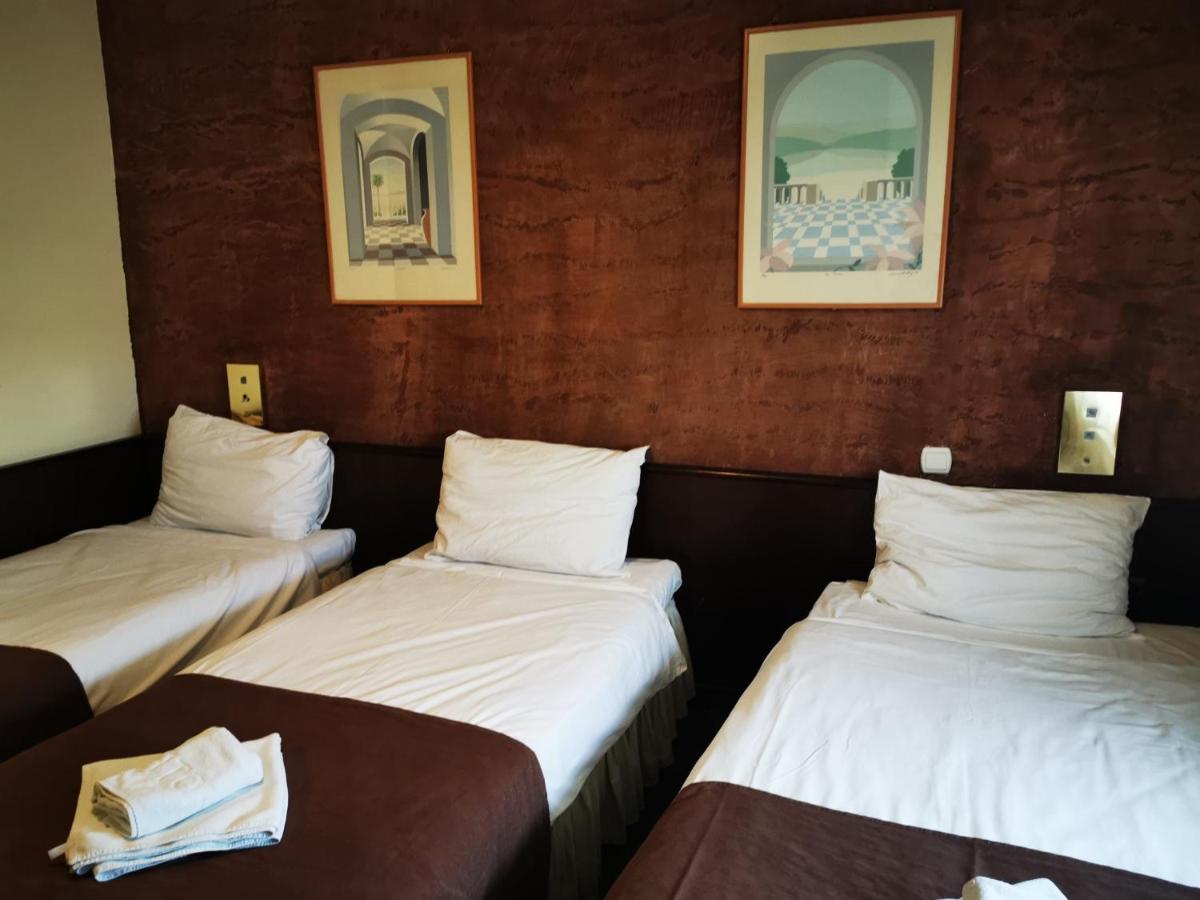 Garni Hotel Oasis Belgrado Exterior foto