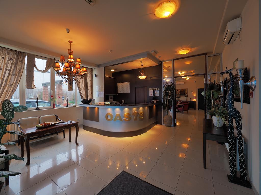 Garni Hotel Oasis Belgrado Exterior foto